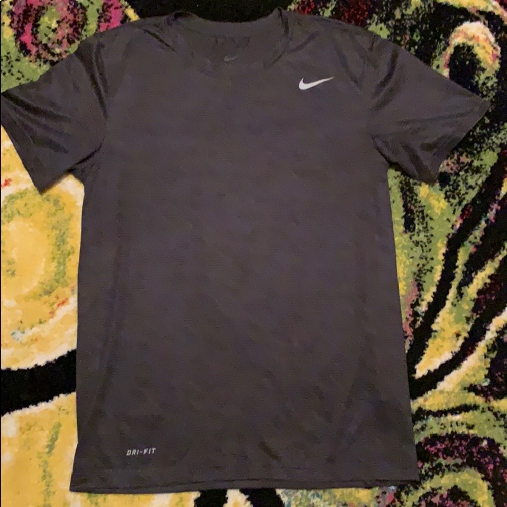 Nike tee